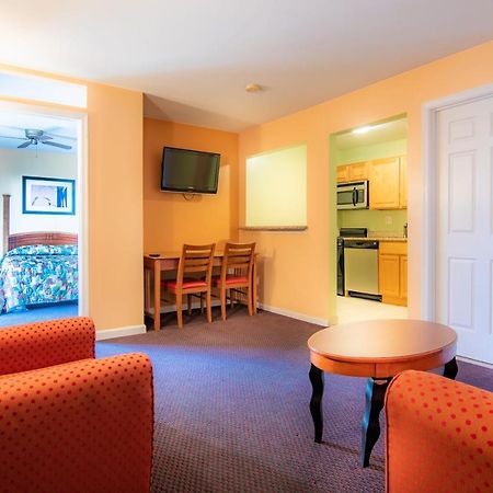 Master Suites Hotel Waldorf Exterior photo